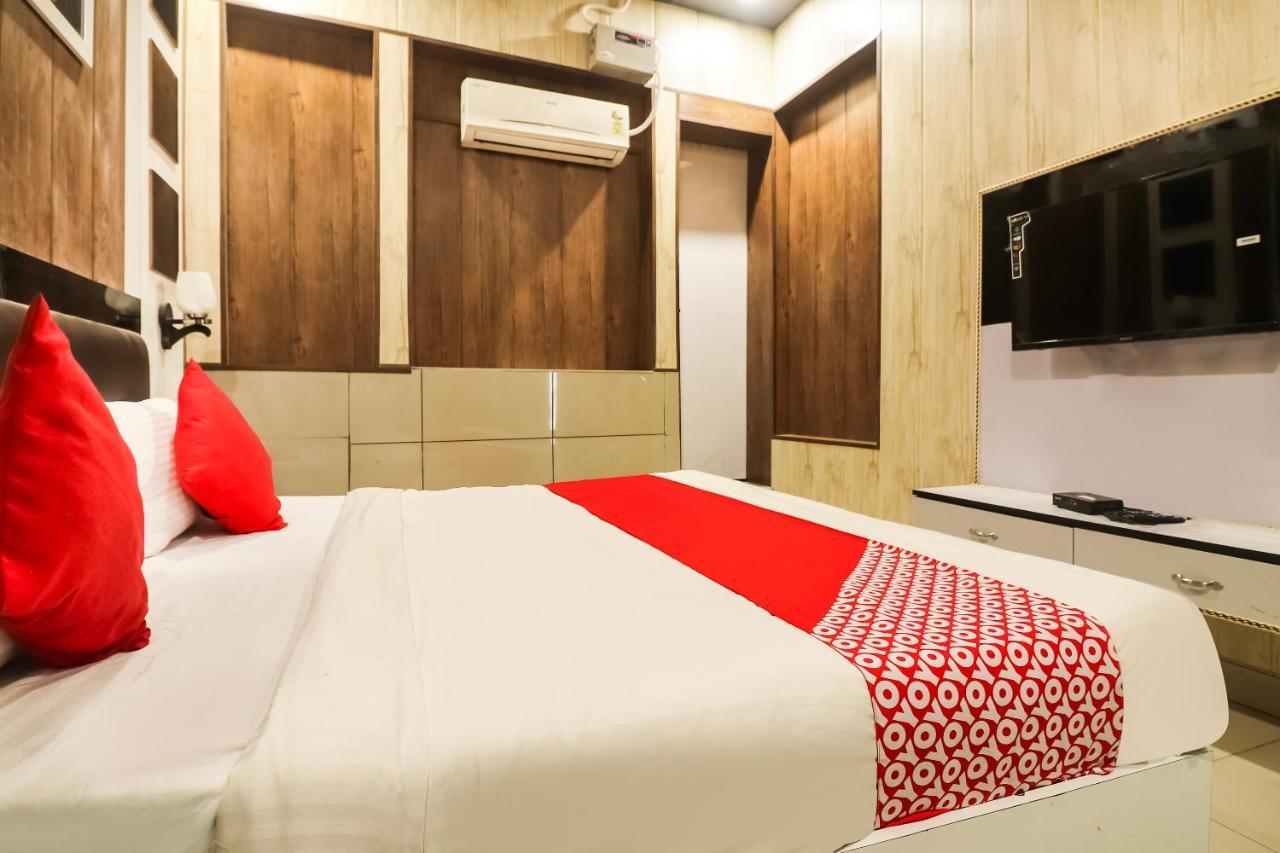 Hotel O Sheela Rohtak Bagian luar foto