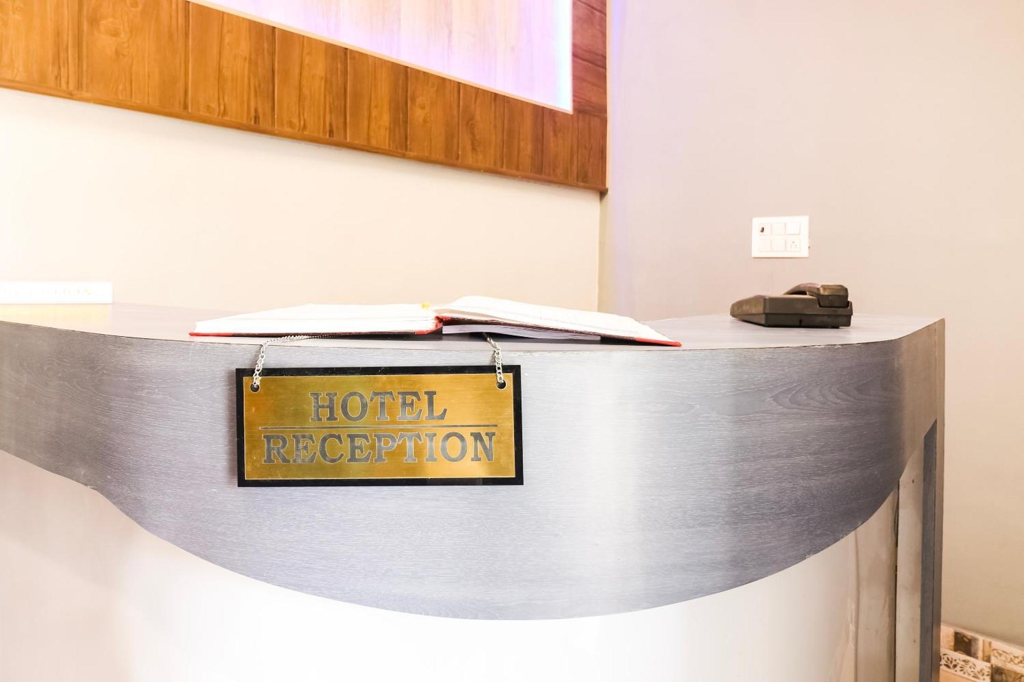 Hotel O Sheela Rohtak Bagian luar foto