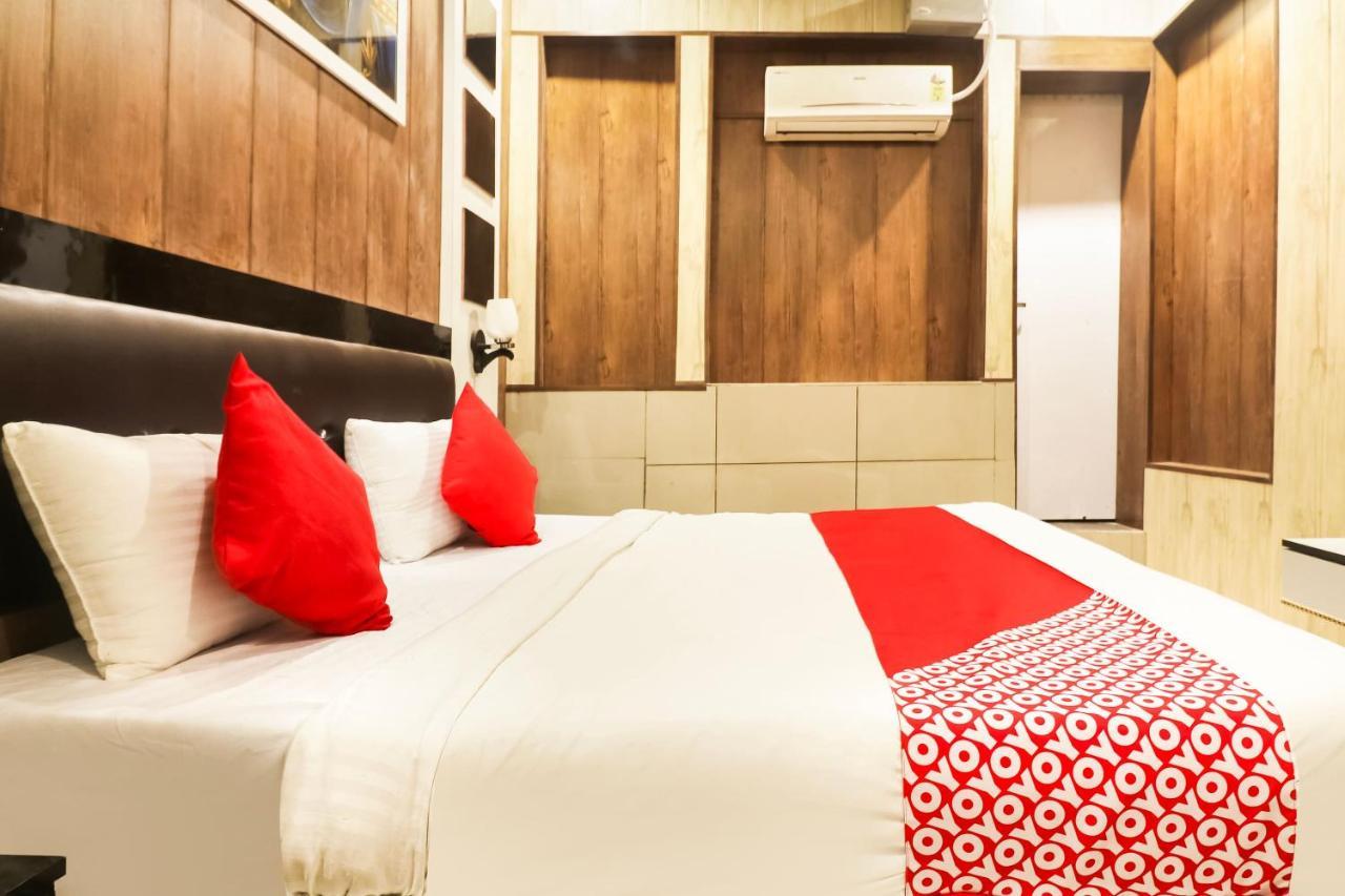 Hotel O Sheela Rohtak Bagian luar foto